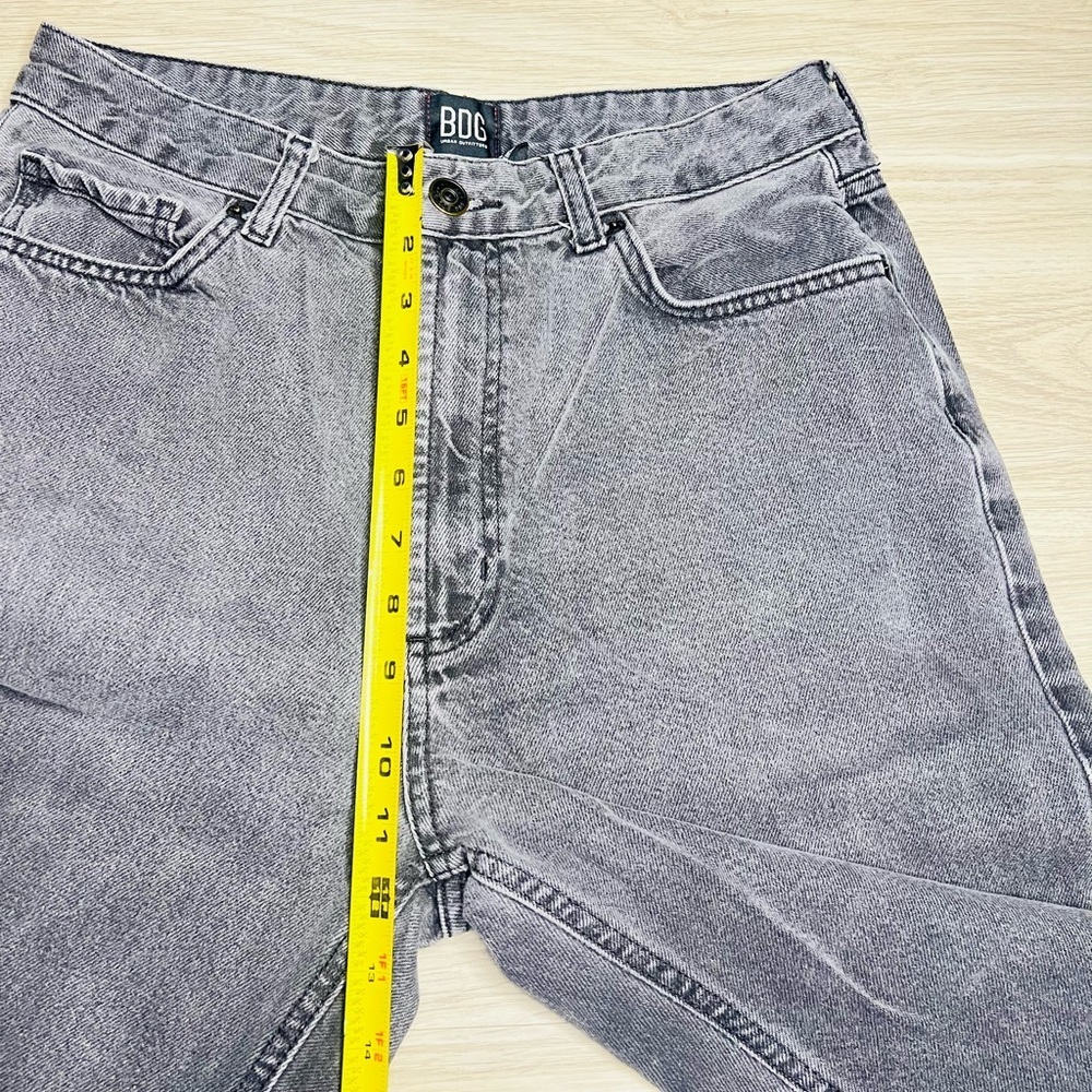 BDG Urban outfitters High RiseTapered Leg Mom Jeans charcoal Black Sz 30 Casual - Picture 6 of 10